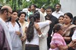 Priyanka Chopra at Priyanka Chopra_s dad funeral in Mumbai on 10th June 2013 (127).JPG